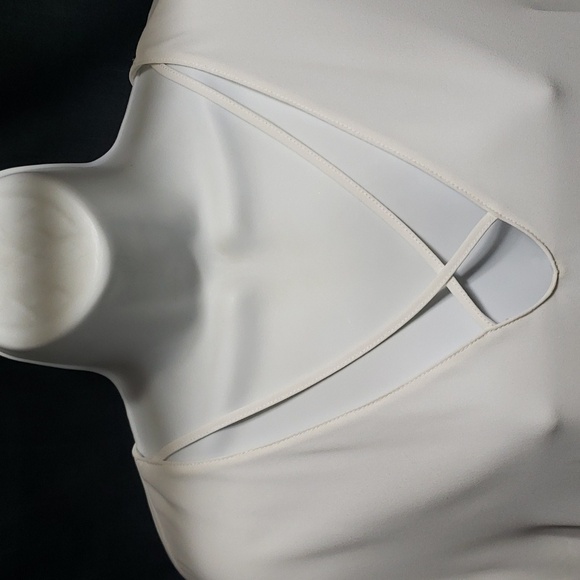 Lush.  Soft & Silky White Blouse; V-Strap Neck line; Key Hole Closure EUC Size S - Picture 2 of 13